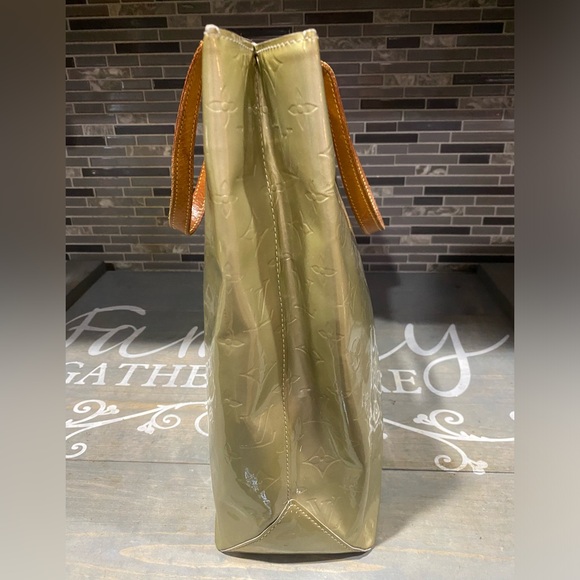 Louis Vuitton Green Vernis Monogram Tote - Picture 4 of 16